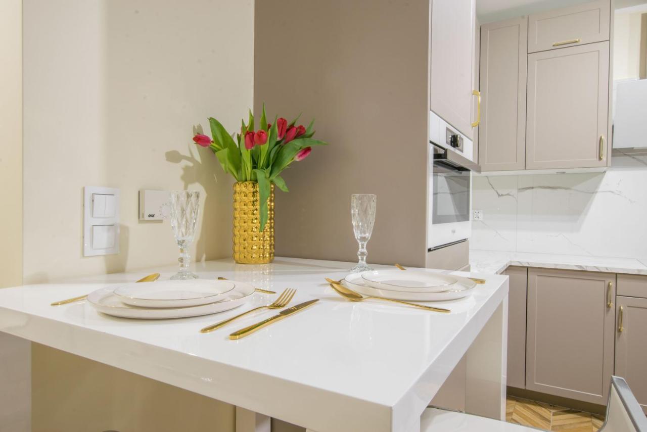 Central Apartments Goleniow Luxury Екстериор снимка